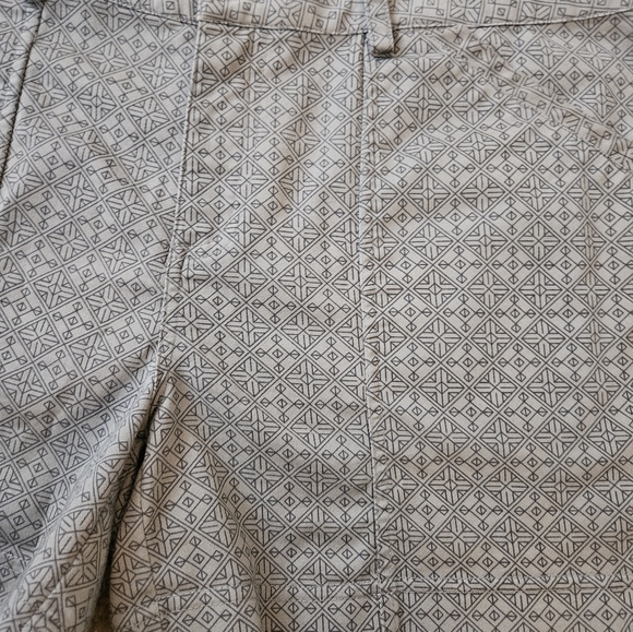 Mondetta Women's Size Large L Gray Patterned Shorts with Pockets - Picture 9 of 12